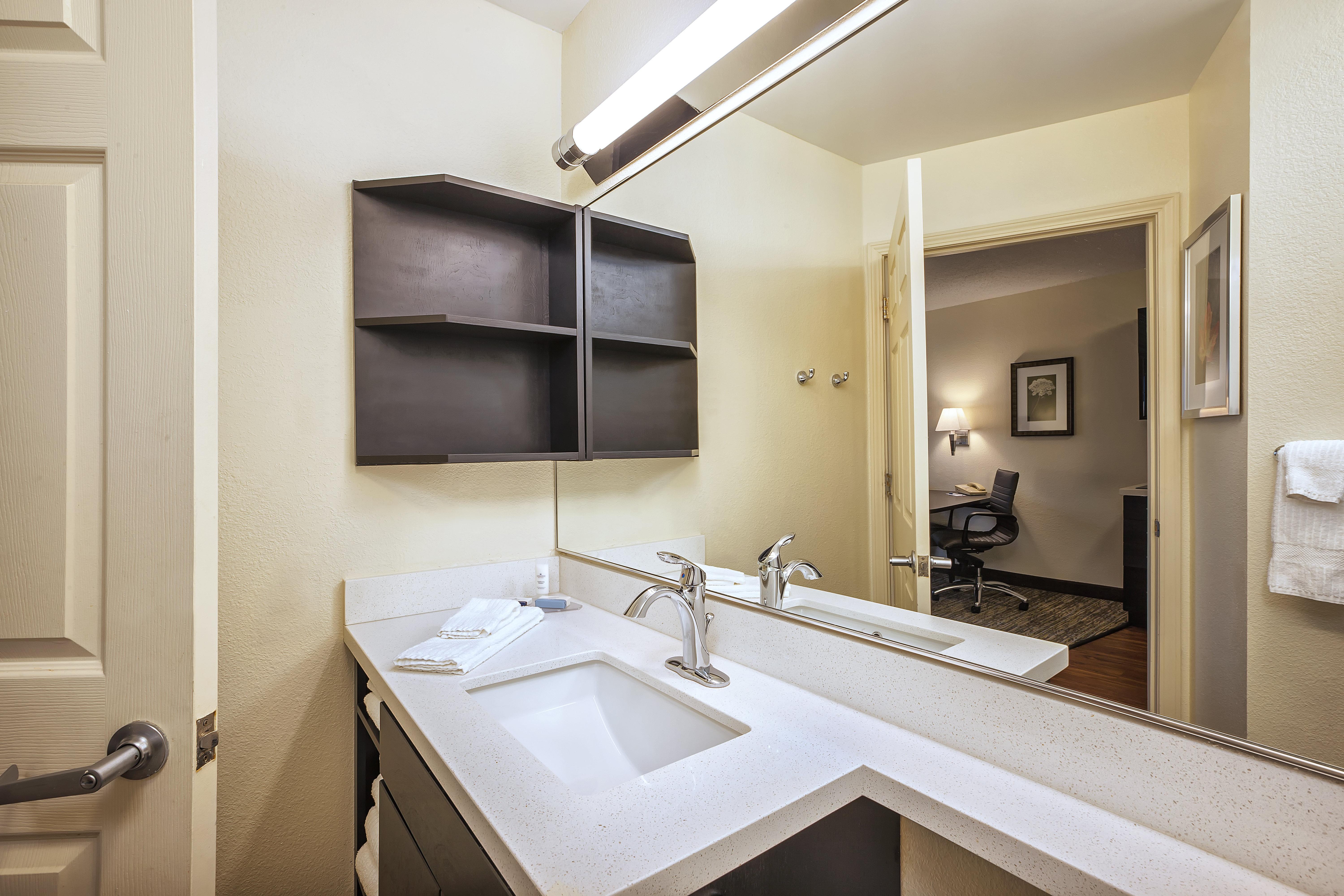 Hotel Candlewood Northeast By Ihg