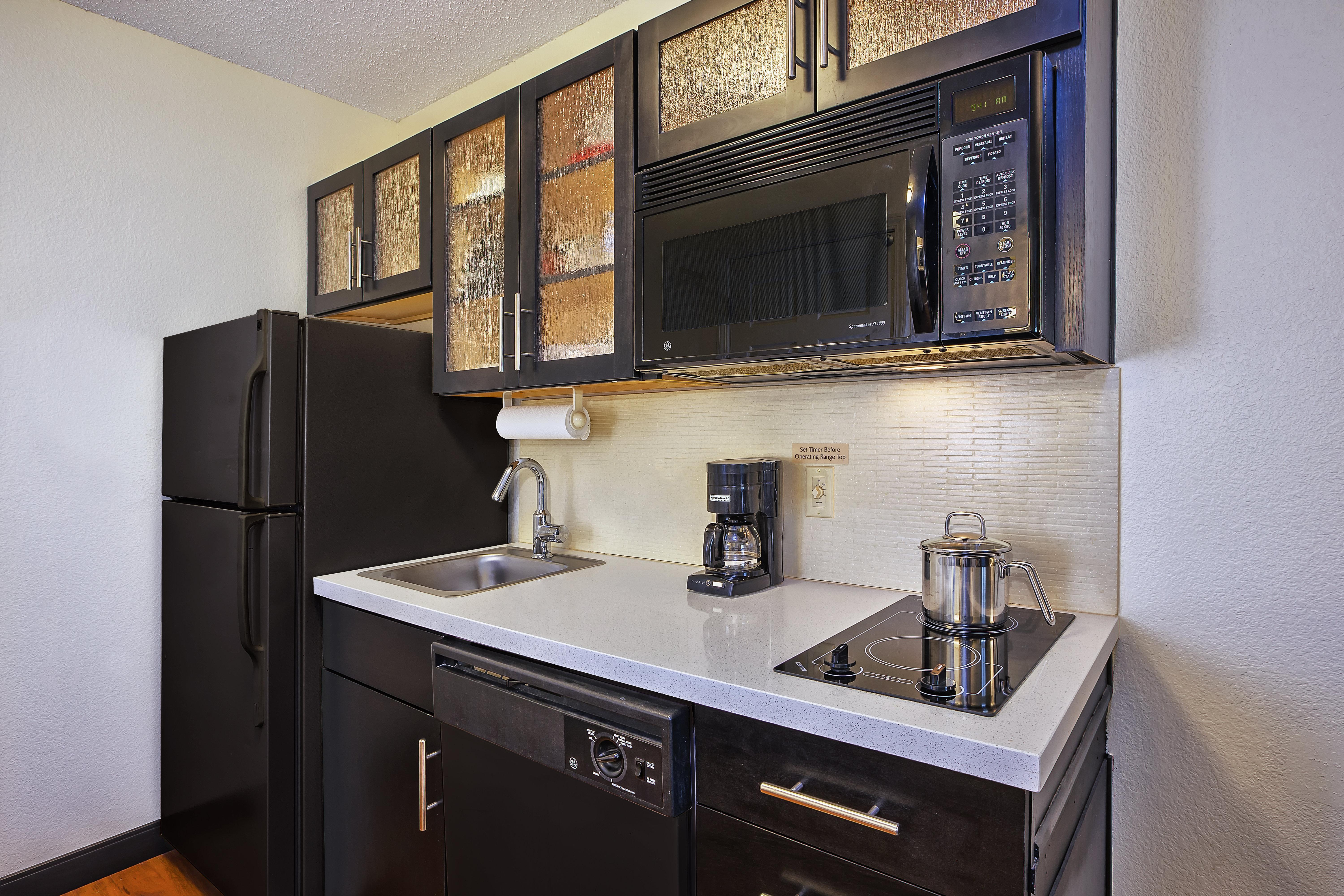 Candlewood Northeast By Ihg Indianapolis