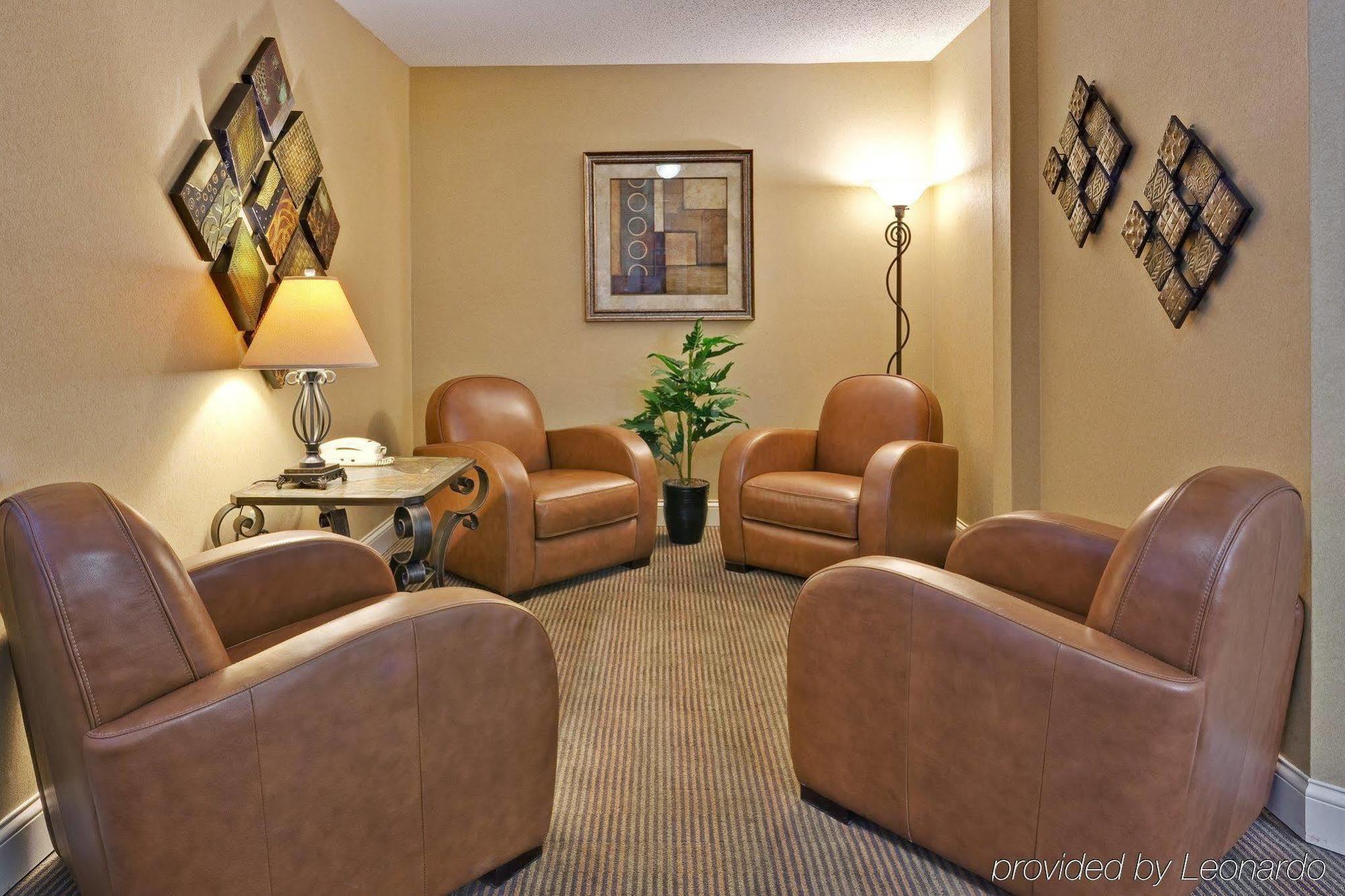 Candlewood Northeast By Ihg Hotel